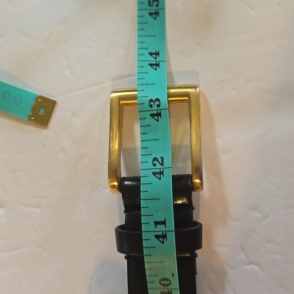 Mens Dark Brown Leather Belt w/ Gold tone Buckle Neutral Minimalist FLAW Sz.M/L - Picture 8 of 9